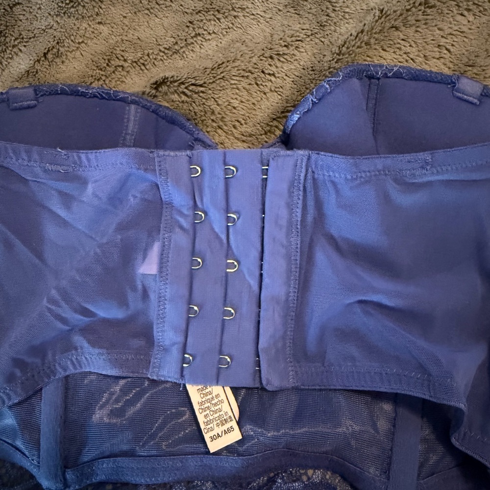 Victoria Secret Dream Angles Elegant Blue Lace Bustier Bra 30A - Picture 4 of 7